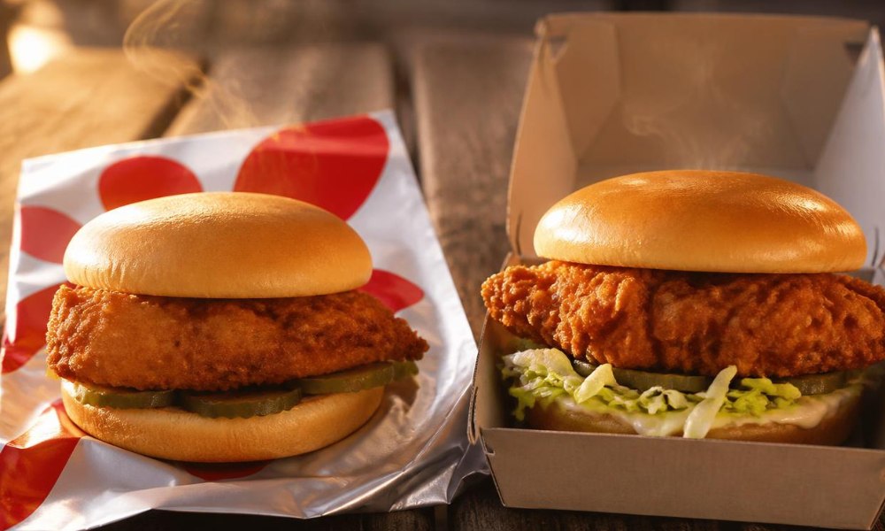 Chick-fil-A vs McDonald's Prices: Which Is Actually Cheaper in 2026? 2 Chick-fil-A vs McDonald's Prices